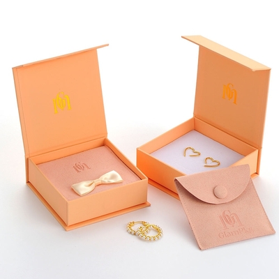 kopen Magnetische sluiting Aangepaste papieren kartonnen ketting ring sieraden papieren doos cadeauverpakking met schuimrubberen inzet online manufacture