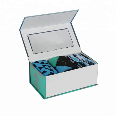 comprar Calidad de Navidad personalizada Magnético Cerrado Papel Regalo 3 Conjunto de Calcetines Caja de embalaje con ventana de PVC transparente online manufacture