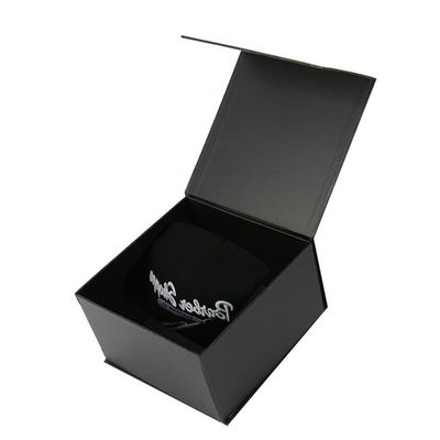 comprar Caja de embalaje plegable magnética negra mate de tamaño personalizado al por mayor para gorra de béisbol con estampado en caliente y diseño gratuito online manufacture